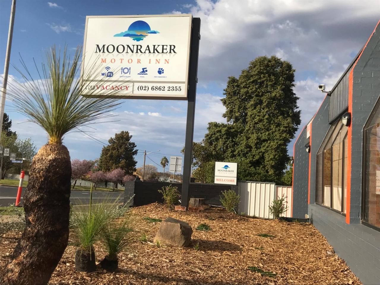 Moonraker Motor Inn Parkes Kültér fotó